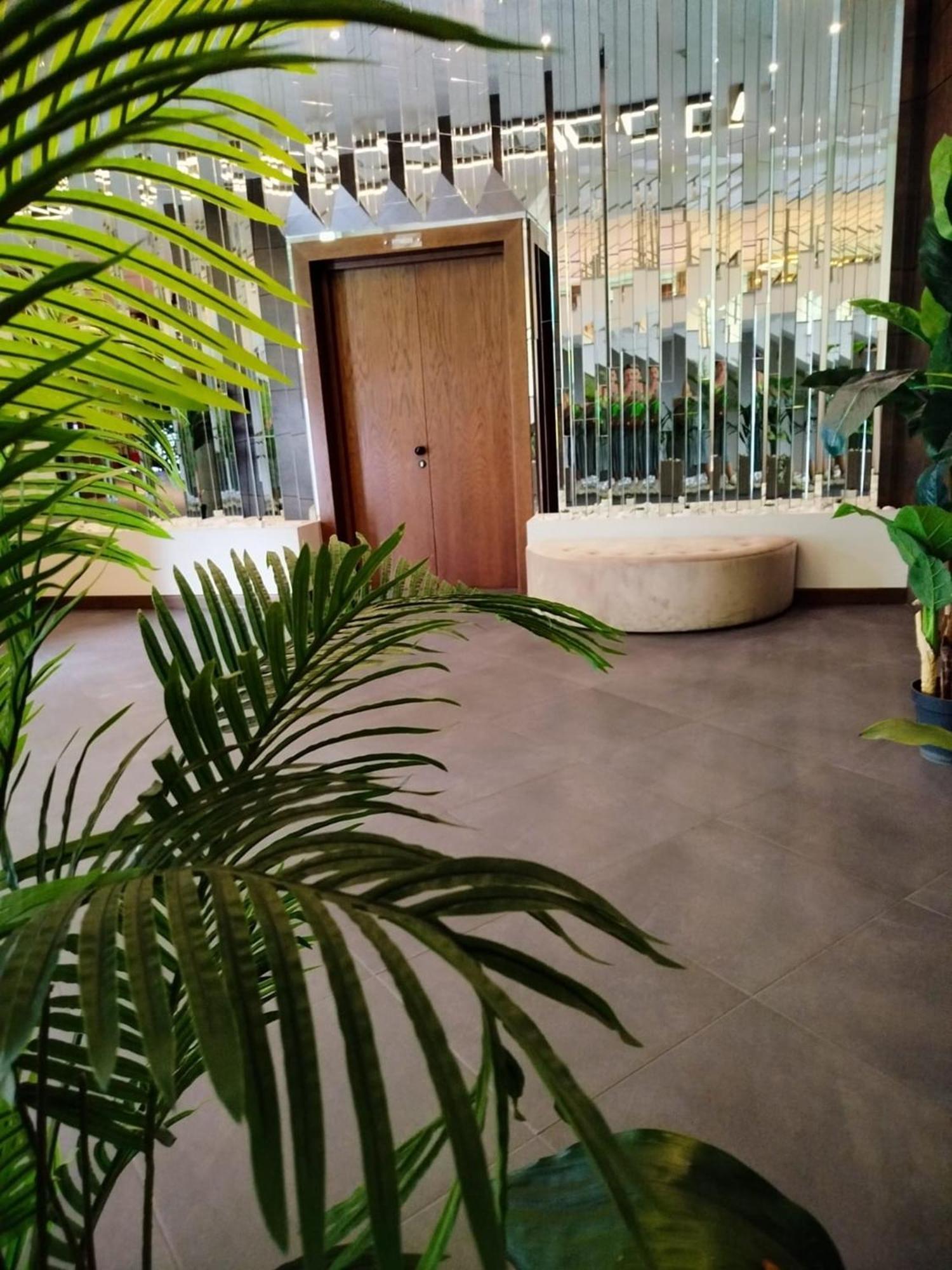 Green Tower Hotel Tbiliszi Kültér fotó